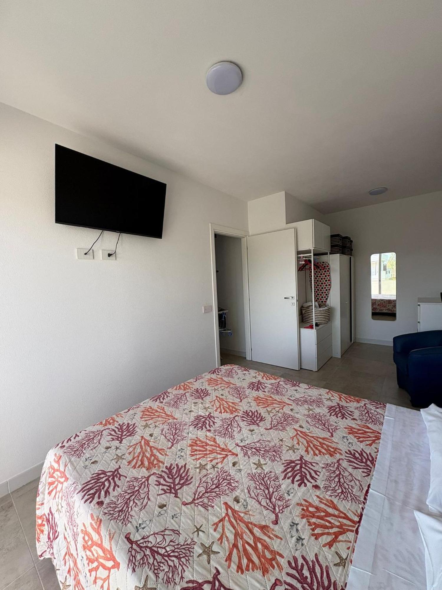 Torregrande Apartments Торре-Гранде Экстерьер фото
